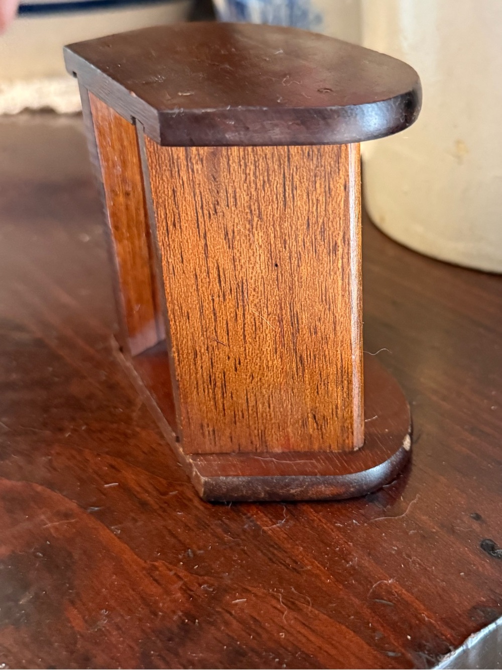 Vintage tiny wood trinket shelf. - Picture 6 of 8